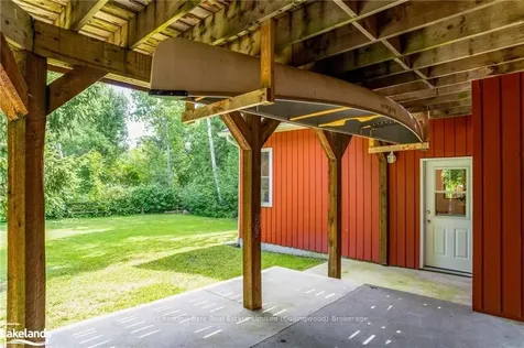 142 Carmichael Crescent Blue Mountains ON L9Y 0R3