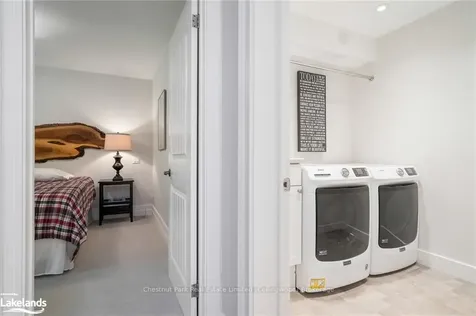 142 Carmichael Crescent Blue Mountains ON L9Y 0R3