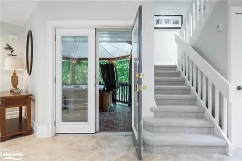 142 Carmichael Crescent Blue Mountains ON L9Y 0R3