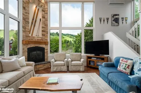 142 Carmichael Crescent Blue Mountains ON L9Y 0R3