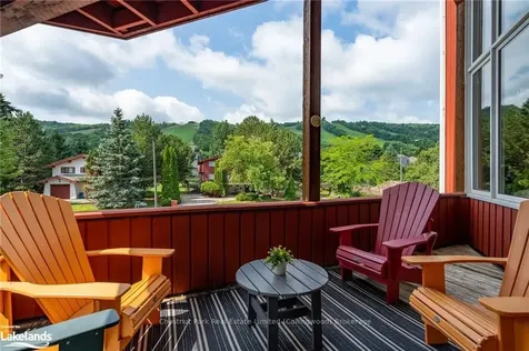 142 Carmichael Crescent Blue Mountains ON L9Y 0R3