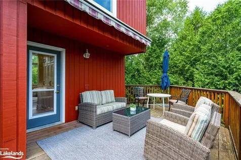 142 Carmichael Crescent Blue Mountains ON L9Y 0R3