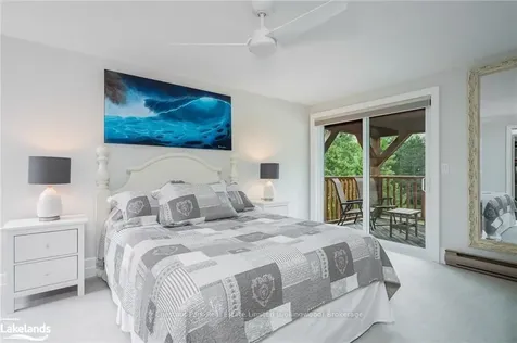 142 Carmichael Crescent Blue Mountains ON L9Y 0R3