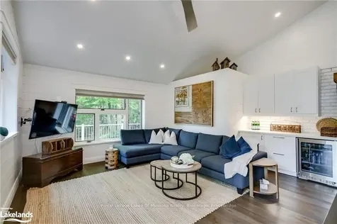 1045 Maplewood Road E Bracebridge ON P1L 1W8