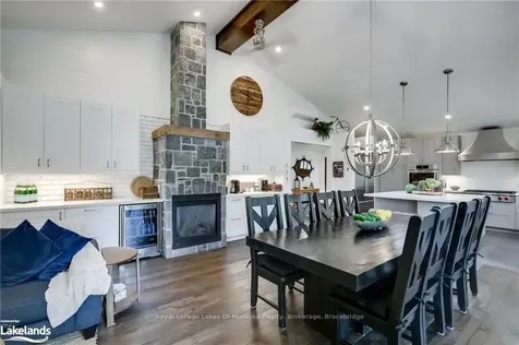 1045 Maplewood Road E Bracebridge ON P1L 1W8