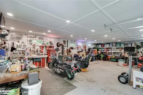 1045 Maplewood Road E Bracebridge ON P1L 1W8