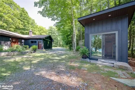 1045 Maplewood Road E Bracebridge ON P1L 1W8