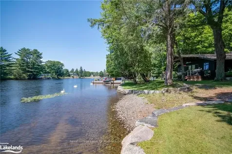 1045 Maplewood Road E Bracebridge ON P1L 1W8