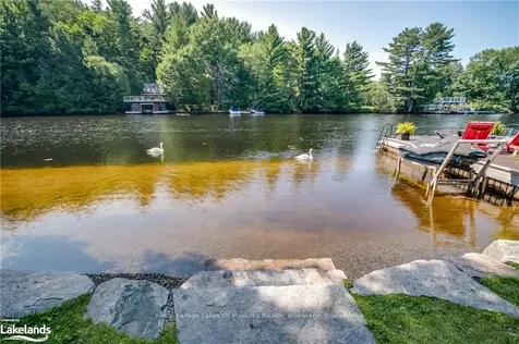 1045 Maplewood Road E Bracebridge ON P1L 1W8