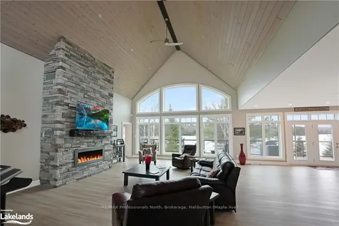 2043 Watts Road Dysart Et Al ON K0M 1S0