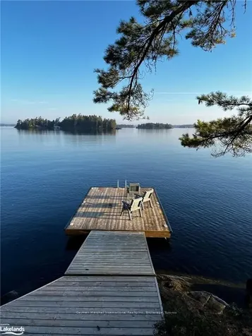 1040 Sunny Bay Lane Gravenhurst ON P1P 1R1