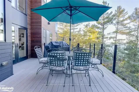 1040 Sunny Bay Lane Gravenhurst ON P1P 1R1