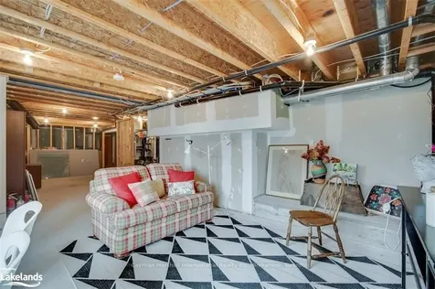 1040 Sunny Bay Lane Gravenhurst ON P1P 1R1