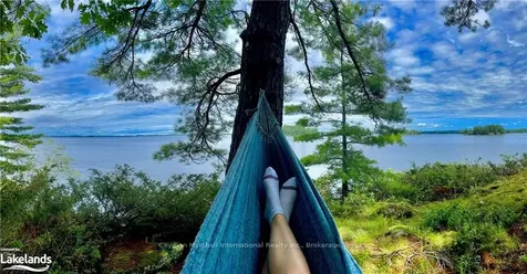 1040 Sunny Bay Lane Gravenhurst ON P1P 1R1