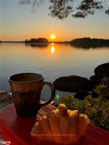 1040 Sunny Bay Lane Gravenhurst ON P1P 1R1