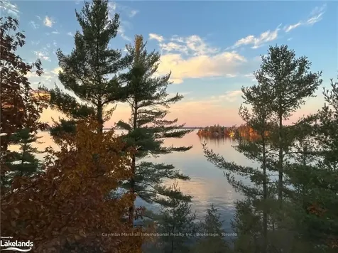 1040 Sunny Bay Lane Gravenhurst ON P1P 1R1