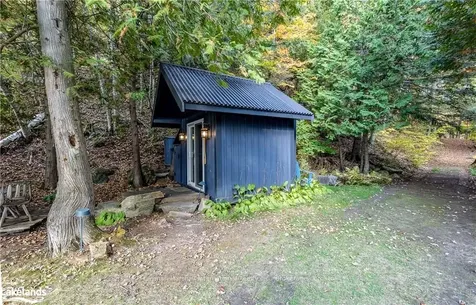 25 Beaumont Bay Road Muskoka Lakes ON P0B 1M0