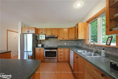 1561 Kennaway Road Dysart Et Al ON K0M 1S0