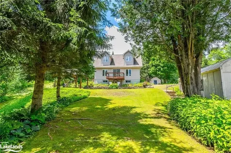 1035 Pebble Brook Lane Algonquin Highlands ON K0M 1J1