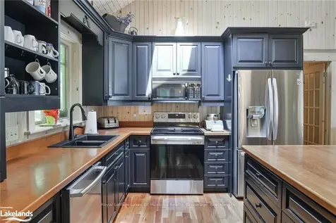 7 Pine Island N/a Muskoka Lakes ON P0B 1B0