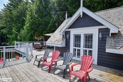 7 Pine Island N/a Muskoka Lakes ON P0B 1B0