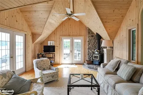 7 Pine Island N/a Muskoka Lakes ON P0B 1B0