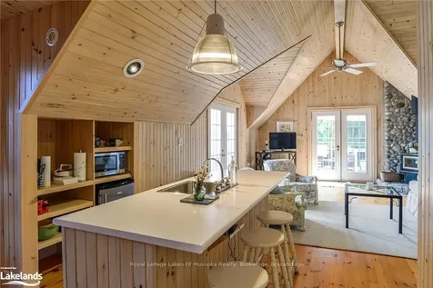 7 Pine Island N/a Muskoka Lakes ON P0B 1B0