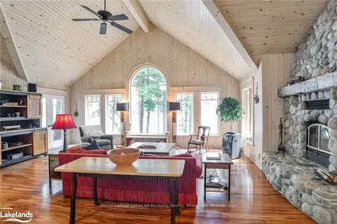 7 Pine Island N/a Muskoka Lakes ON P0B 1B0