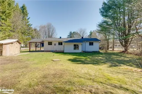 407 Ravensglen Crescent Huntsville ON P1H 1L7