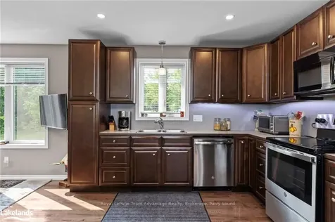 26 Meadowcrest Drive Mcdougall ON P2A 2W9