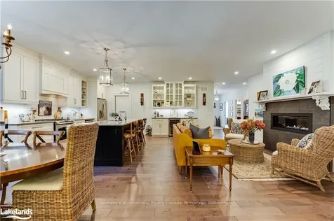 362 Fraser Street Gravenhurst ON P1P 0A9