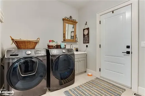 362 Fraser Street Gravenhurst ON P1P 0A9