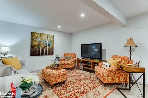 362 Fraser Street Gravenhurst ON P1P 0A9