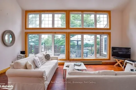 1096 Eilean Gowan N/a Bracebridge ON P1L 1B5