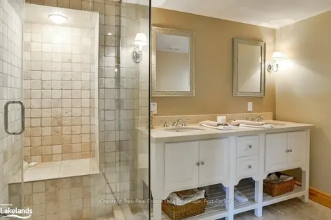 1096 Eilean Gowan N/a Bracebridge ON P1L 1B5