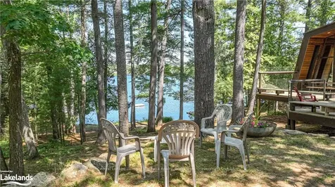 1124 Flanagan Trail Gravenhurst ON P0E 1G0