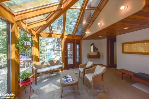 1124 Flanagan Trail Gravenhurst ON P0E 1G0