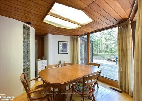 1124 Flanagan Trail Gravenhurst ON P0E 1G0