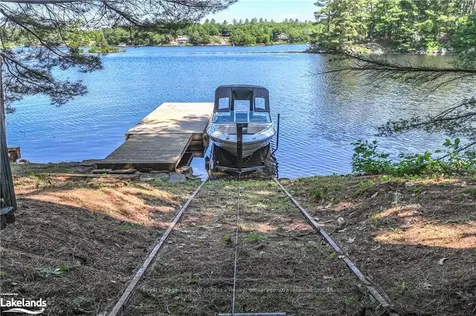 1124 Flanagan Trail Gravenhurst ON P0E 1G0