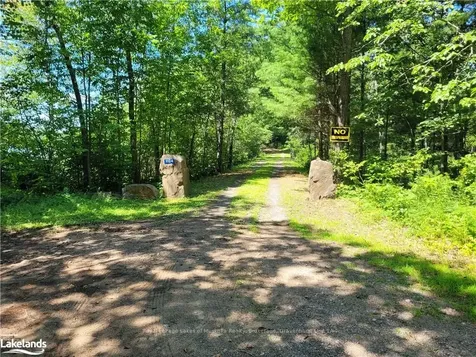 1124 Flanagan Trail Gravenhurst ON P0E 1G0