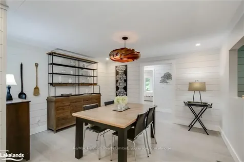 1712 Muskoka Beach Road Bracebridge ON P1P 1R1