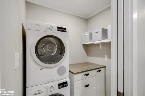 1712 Muskoka Beach Road Bracebridge ON P1P 1R1