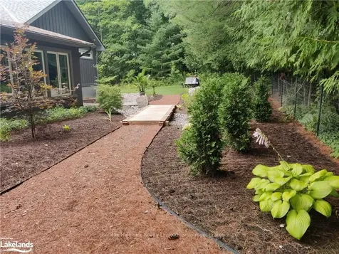 1712 Muskoka Beach Road Bracebridge ON P1P 1R1