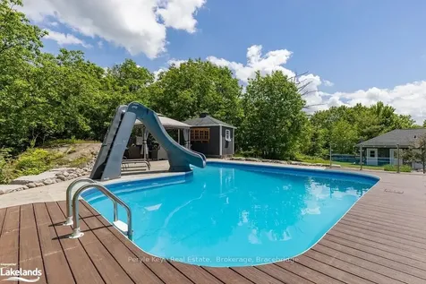 1224 Golden Beach Road Bracebridge ON P1L 1W8