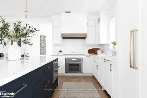 1224 Golden Beach Road Bracebridge ON P1L 1W8