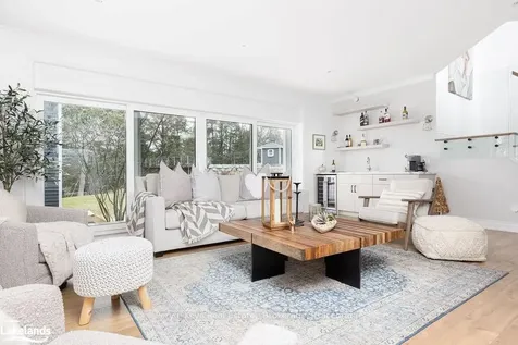 1224 Golden Beach Road Bracebridge ON P1L 1W8