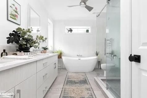 1224 Golden Beach Road Bracebridge ON P1L 1W8