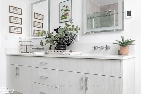 1224 Golden Beach Road Bracebridge ON P1L 1W8