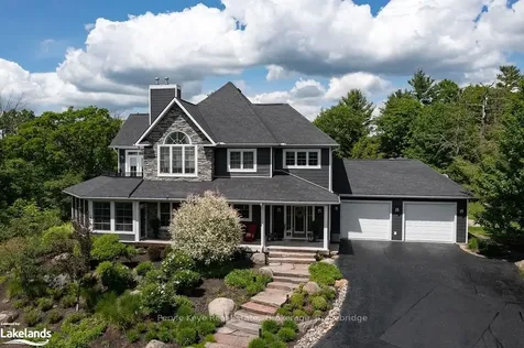 1224 Golden Beach Road Bracebridge ON P1L 1W8