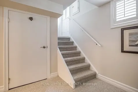 12 Bond Street S Hamilton ON L8S 1S7